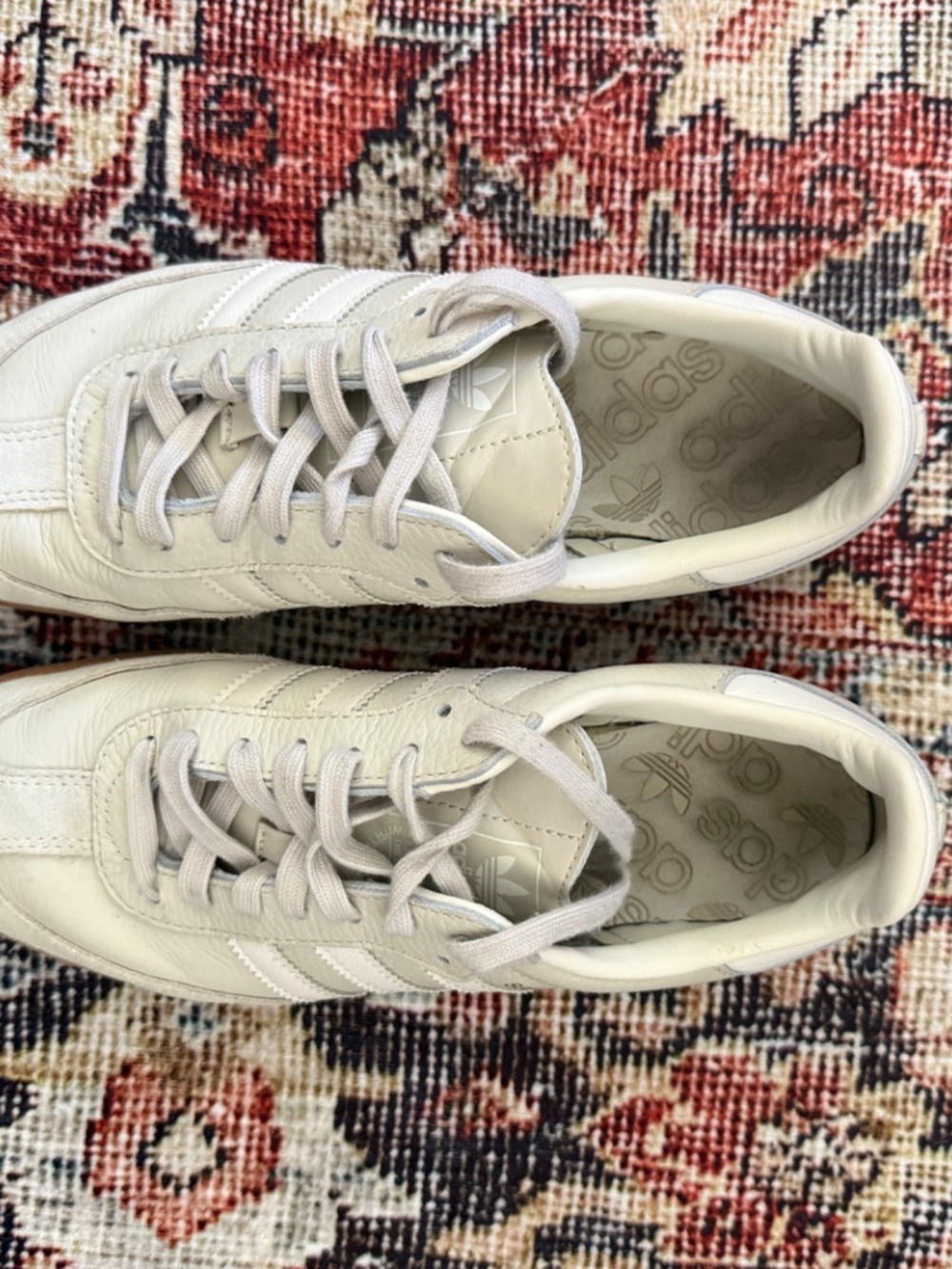 Adidas Samba OG Shoes in Aluminum - Picture 2 of 4